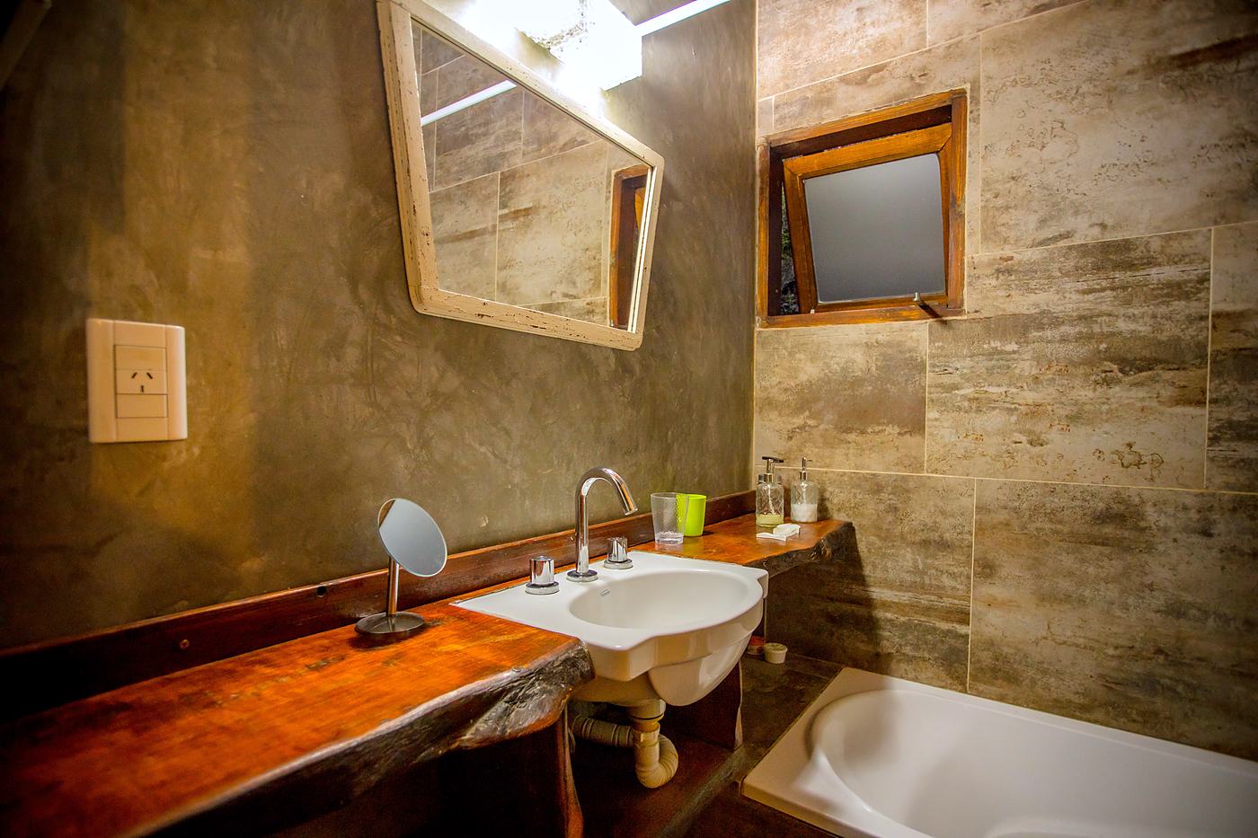 Baño con bañera